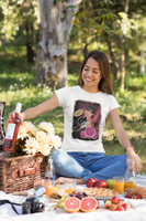 Selena: El Apartamento 512 Tee
